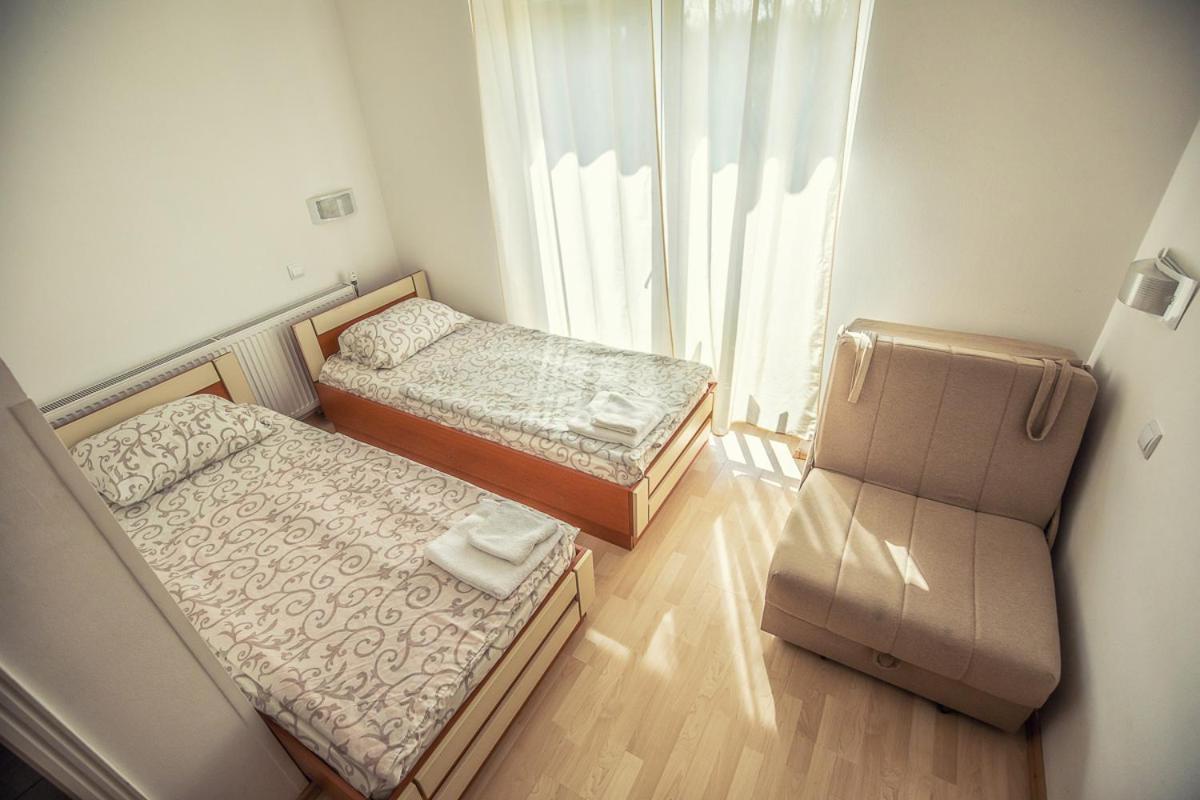 Ada Adica Prenociste Sport Wellness Centar - Bazeni旅舍 外观 照片